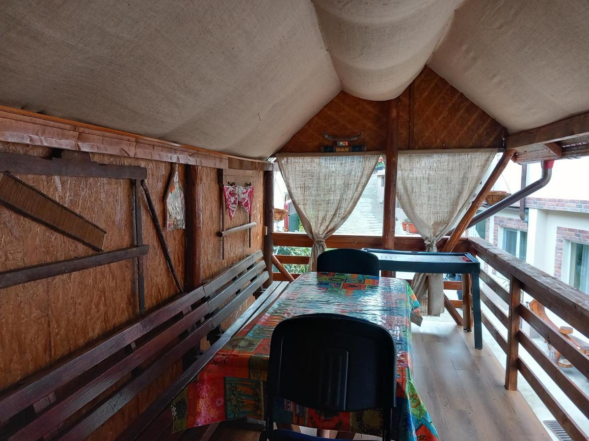 מלון Călimăneşti Casa Rariana מראה חיצוני תמונה